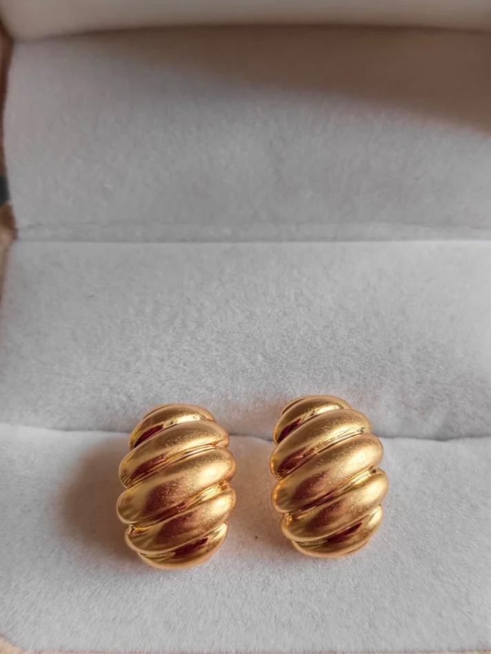 Gold Curl Clip-Ons