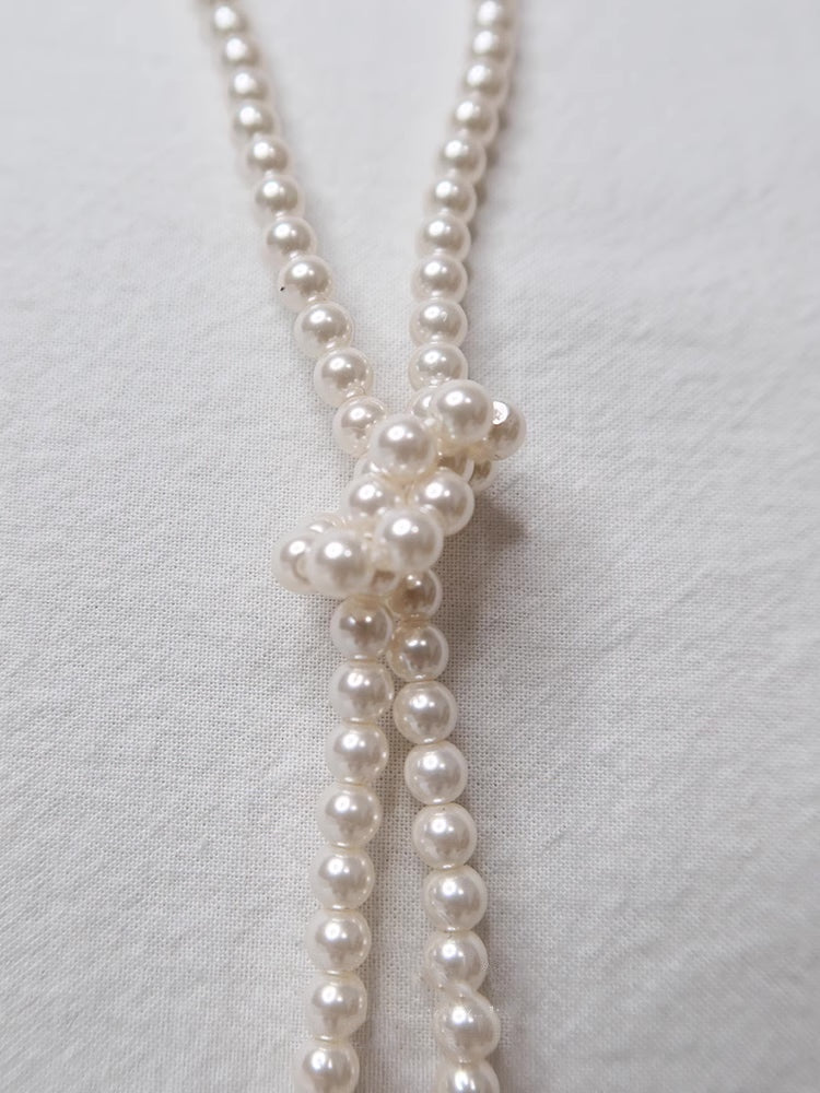 The Pearl Drop Lariat