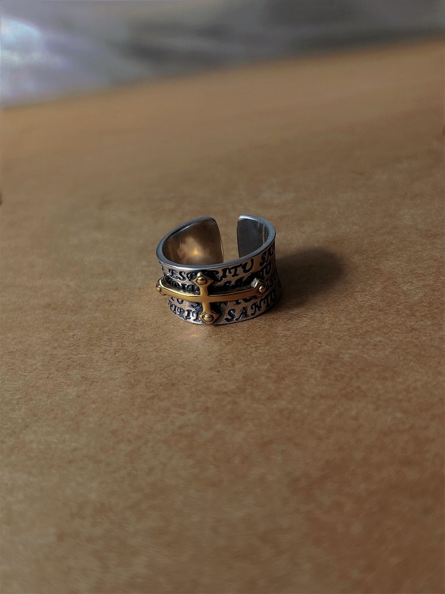 Cross Signet