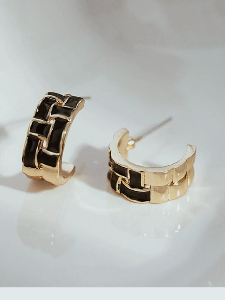 Chessboard Noir Hoops