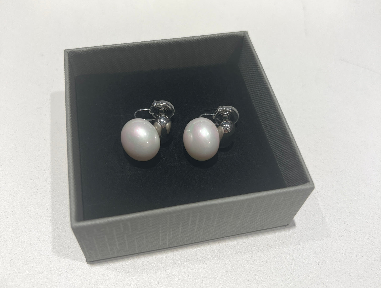 Baroque Silver Pearl