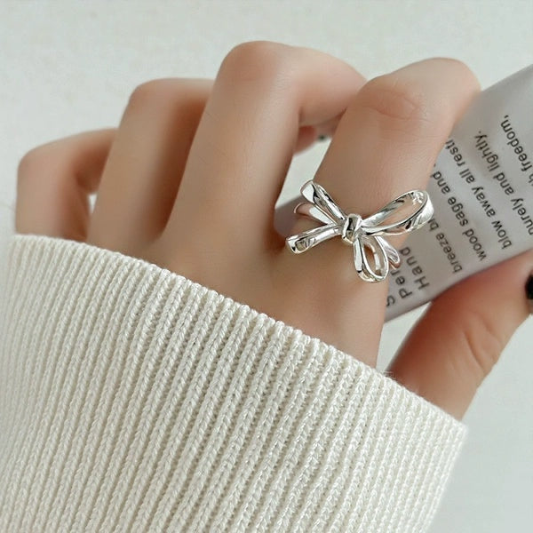 Silver Bow & Pearl Rings