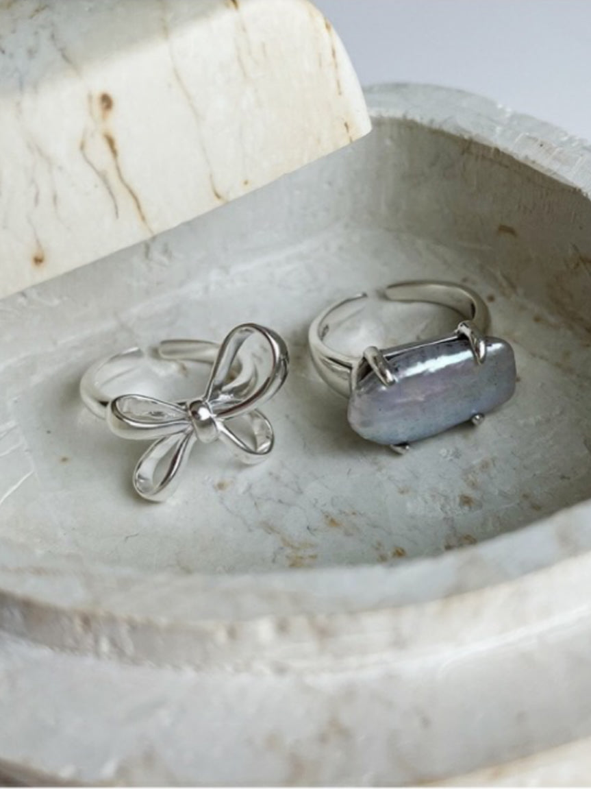 Silver Bow & Pearl Rings