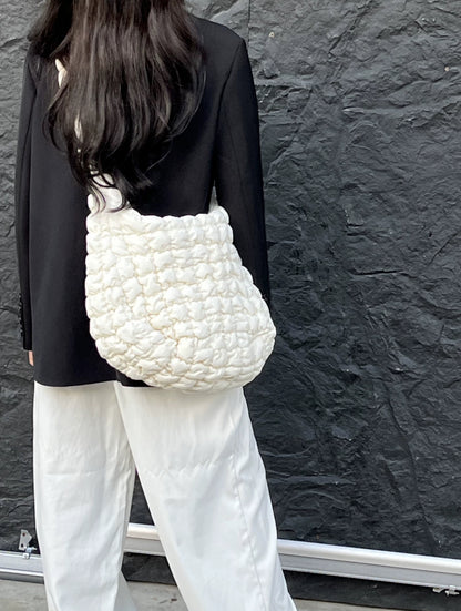 Medium Cloud Crossbody