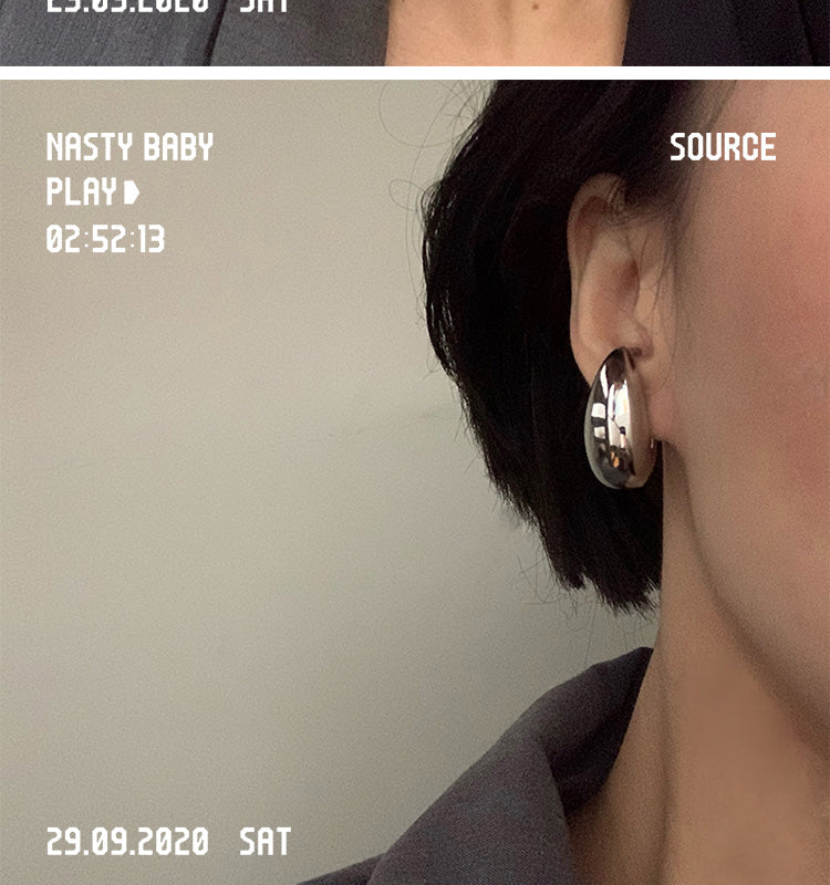 Chunky Waterdrop Ear Cuff